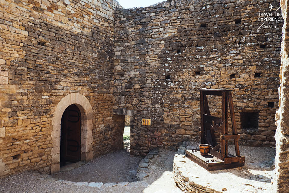 Guillotine in einer Festung
