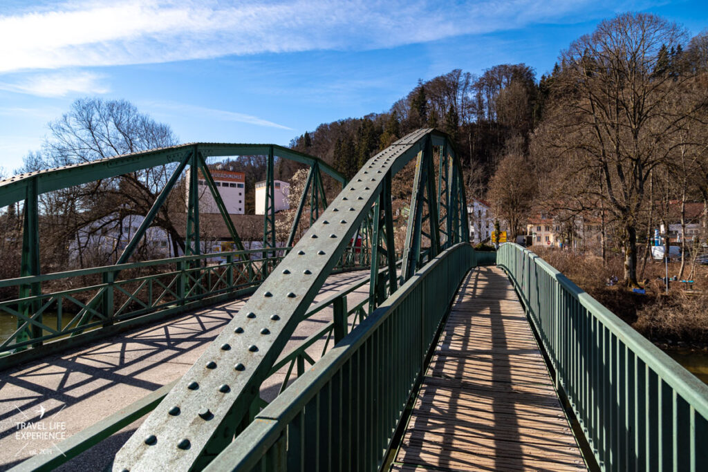 Brücke über die Loisach in Weidach