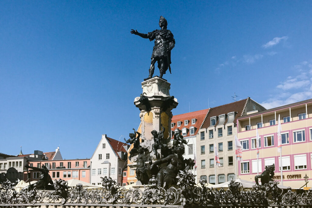 Augsburg Stadtbesichtigung Augustusbrunnen