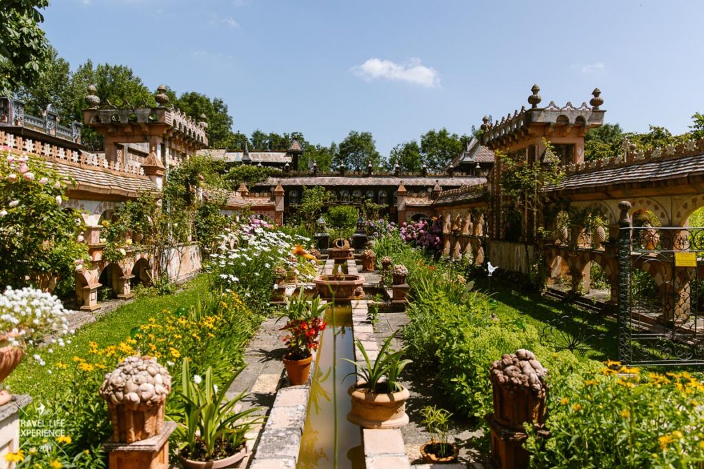 Jardins Secrets Vaulx in Haute Savoie