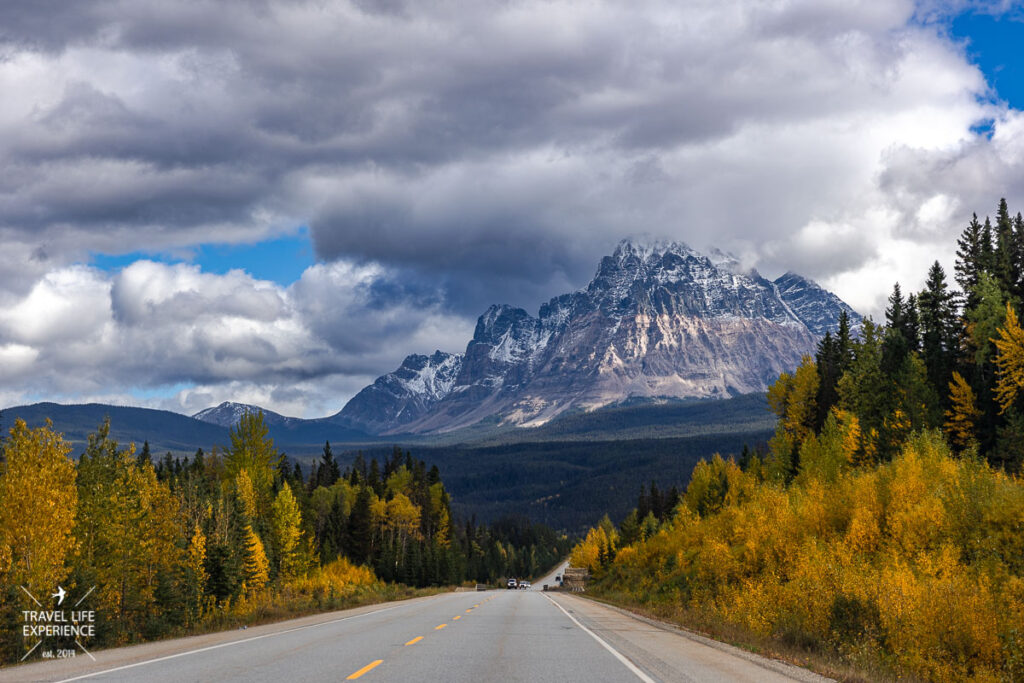 Rundreise durch den Westen Kanadas: Herbst in den kanadischen Rocky Mountains