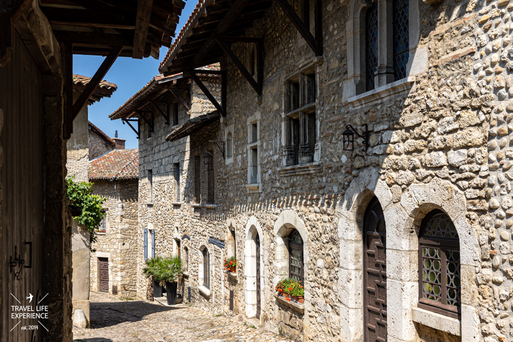Pérouges in der Auvergne-Rhônes-Alpes