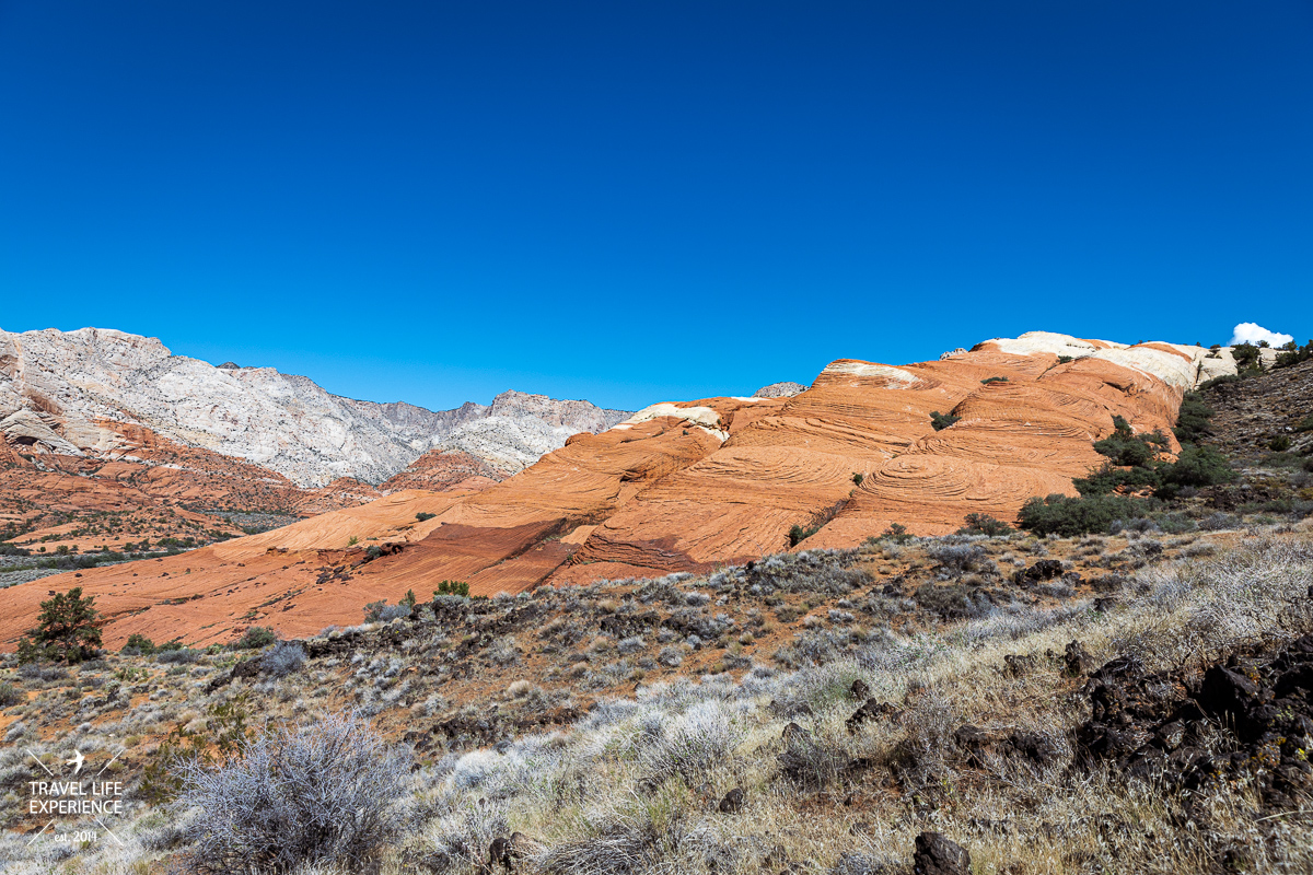 Wandern im Snow Canyon State Park bei St. George in Utah Wandern im Snow Canyon State Park bei St. George in Utah