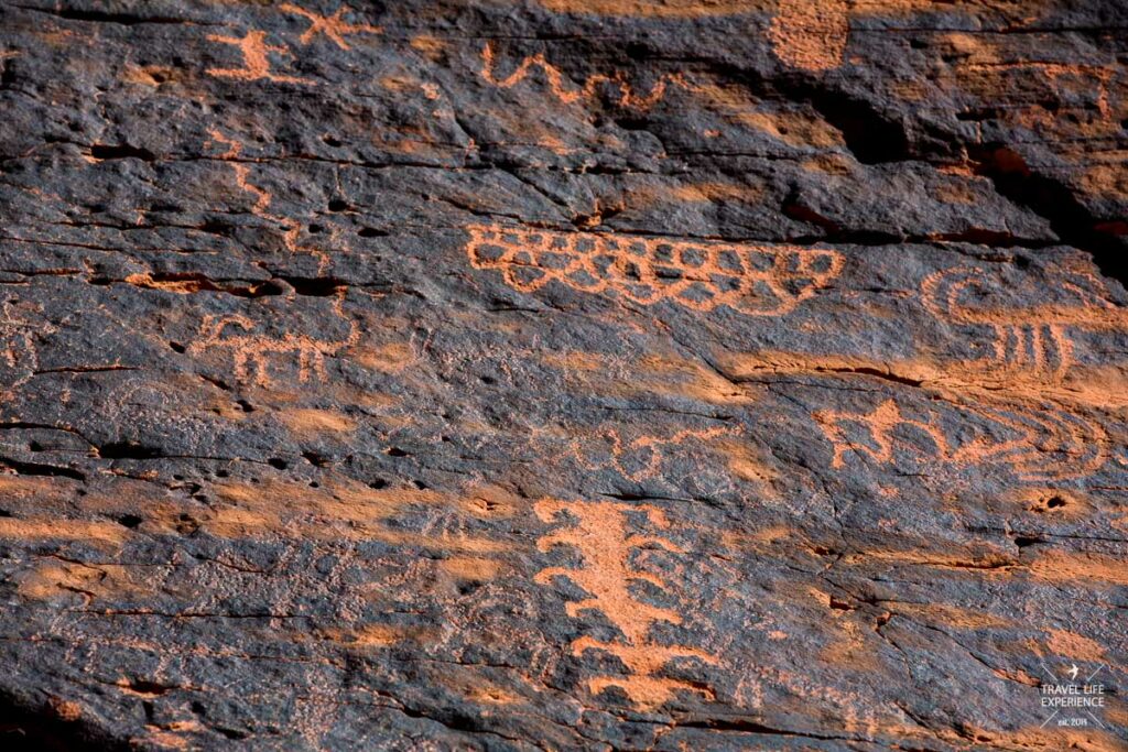Petroglyphen am Mouse Tank's Trail im Valley of Fire State Park