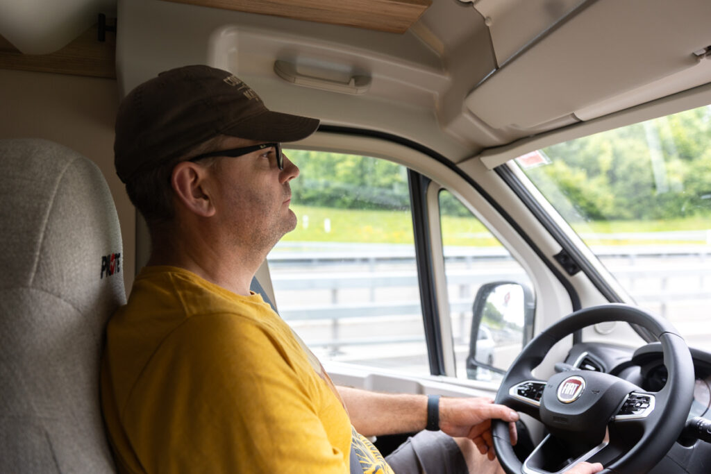 Unterwegs mit dem Kastenwagen: ein Pilote V600j