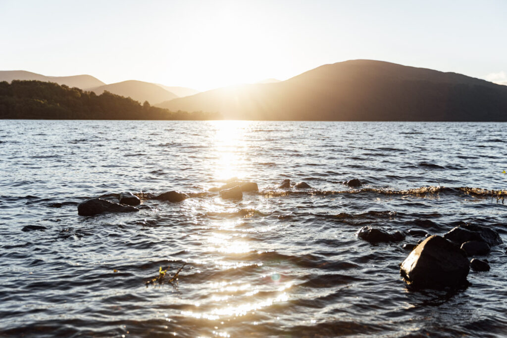 Roadtrip nach Schottland - Sonnenuntergang am Loch Lomond Roadtrip nach Schottland - Sonnenuntergang am Loch Lomond