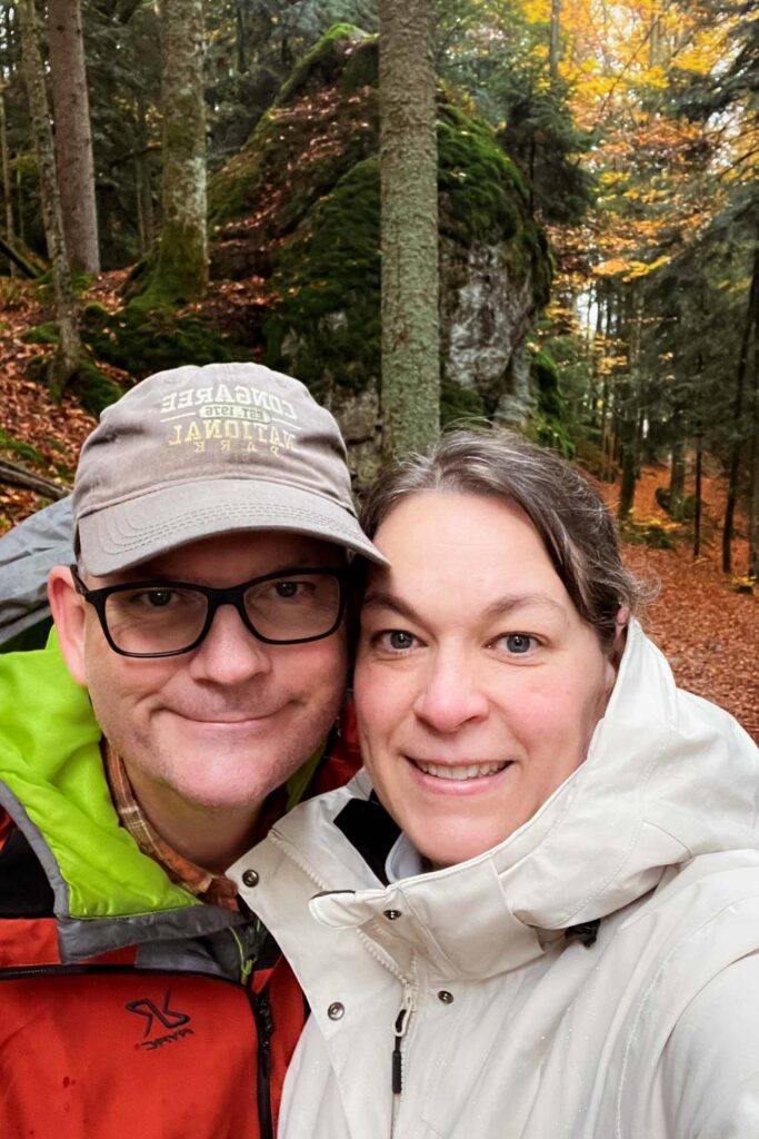 Wanderung zur Steinklamm bei Spiegelau im Herbst im Bayerischen Wald - Tom & Sylvia