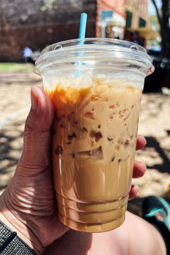 Tolle Kaffee Kreationen im Amelia Island Coffee
