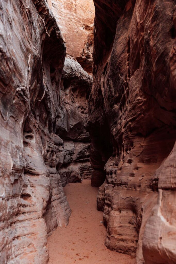 Slot Canyon am Whitedome Trail im Valley of Fire State Park